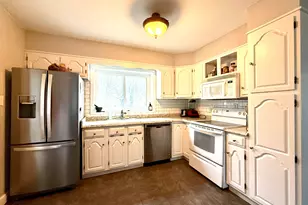 219 Roseville Terrace, Fairfield, CT 06824 - Photo 4