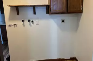 66 York St, Waterbury, CT 06704 - Photo 8