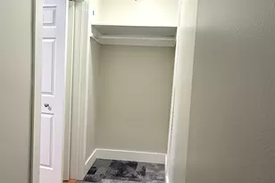 69 South St, Hartford, CT 06114 - Photo 12