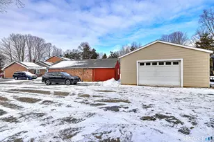 158 Leetes Island Rd, Branford, CT 06405 - Photo 6