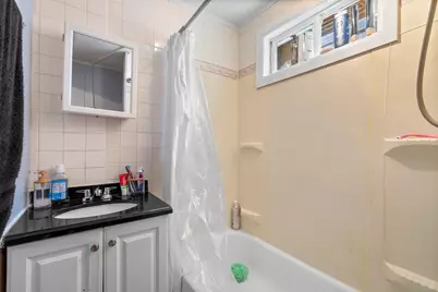 9 East Lawlor Street, New Britain, CT 06051 - Photo 8