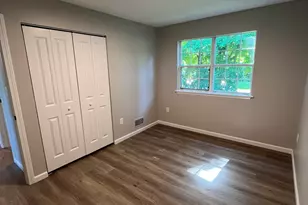 111 Sunset Ave, Meriden, CT 06450 - Photo 12