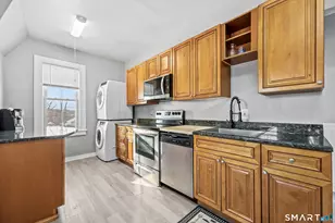 126 Winthrop St, New Britain, CT 06052 - Photo 14