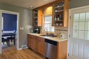 856 Shagbark Dr, Orange, CT 06477 - Photo 2