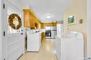 253 Elmwood Cir, Cheshire, CT 06410 - Photo 16