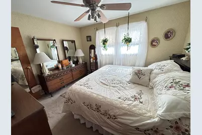 38 Arbor Avenue, Naugatuck, CT 06770 - Photo 16