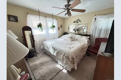 38 Arbor Avenue, Naugatuck, CT 06770 - Photo 14