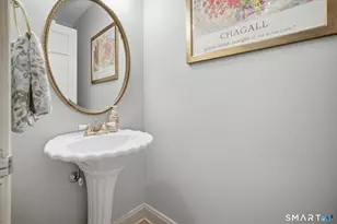 47 Hillsboro Dr, West Hartford, CT 06107 - Photo 26