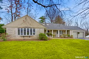 47 Hillsboro Dr, West Hartford, CT 06107 - Photo 2