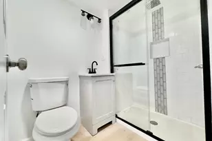 66 Mansfield Ave, Waterbury, CT 06705 - Photo 6