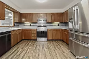 180 White Dr, Hamden, CT 06514 - Photo 12