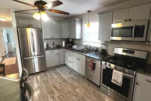 20 Glenfield Ave, Stratford, CT 06614 - Photo 6