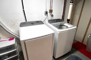 20 Glenfield Ave, Stratford, CT 06614 - Photo 10