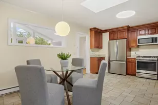 25 Riverbank Dr, Stamford, CT 06903 - Photo 10