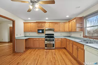 64 Portland Avenue, Redding, CT 06896 - Photo 4