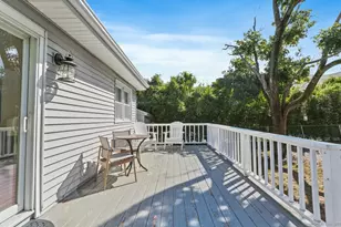 318 Pine Creek Ave, Fairfield, CT 06824 - Photo 14