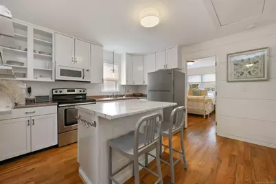 318 Pine Creek Avenue, Fairfield, CT 06824 - Photo 2