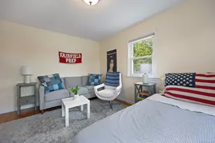 318 Pine Creek Ave, Fairfield, CT 06824 - Photo 10