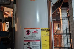 401 Frost Rd, Waterbury, CT 06705 - Photo 36