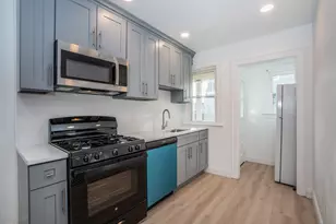 57 Washington Cir, West Hartford, CT 06119 - Photo 1