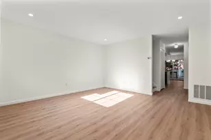 65 Patricia Rd, Bridgeport, CT 06606 - Photo 10