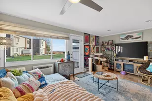 142 W Walk, West Haven, CT 06516 - Photo 12