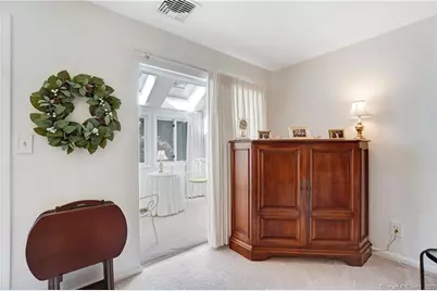 1400 Hartford Turnpike #APT 25, North Haven, CT 06473 - Photo 20