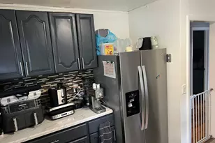 3 Sniffen St, Norwalk, CT 06851 - Photo 6