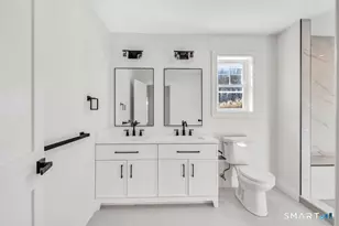 100 Tashua Rd, Trumbull, CT 06611 - Photo 14