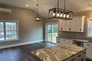 71 Donovan Dr, Thompson, CT 06262 - Photo 6