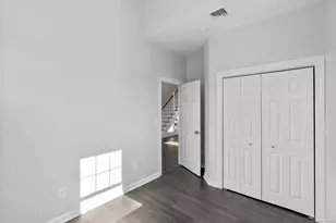 44 Hartford Ave, Old Lyme, CT 06371 - Photo 18