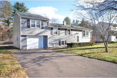 44 Simsbury Manor Drive, Simsbury, CT 06089 - Photo 2