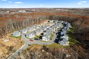 11 Ivy Hl Rd, Waterford, CT 06385 - Photo 4