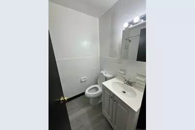 1660 East Main Street #1B, Waterbury, CT 06705 - Photo 10