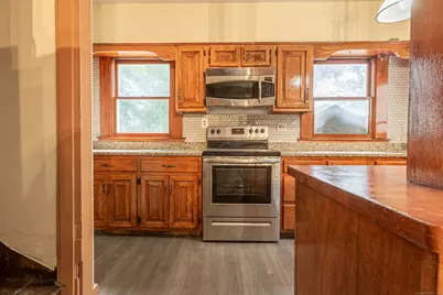 62 Burton Street, Hartford, CT 06112 - Photo 12