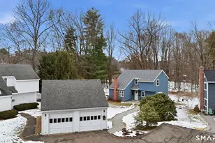 7 Tamarack Ln, Simsbury, CT 06070 - Photo 4