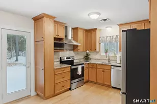 7 Tamarack Ln, Simsbury, CT 06070 - Photo 8