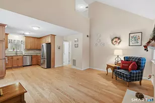 7 Tamarack Ln, Simsbury, CT 06070 - Photo 14