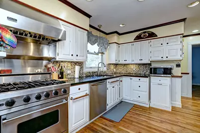 40 Seaview Terrace, Guilford, CT 06437 - Photo 16