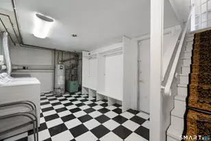 72 Churchill Dr, Newington, CT 06111 - Photo 8