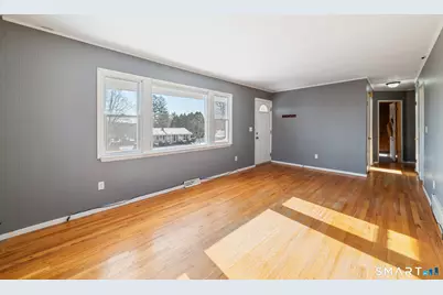 17 Morningstar Drive, Seymour, CT 06483 - Photo 4