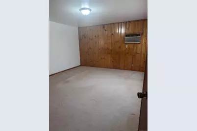 212 Dayton Road, Bridgeport, CT 06606 - Photo 4