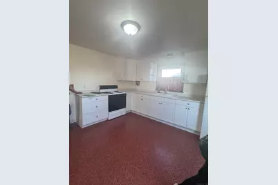 212 Dayton Road, Bridgeport, CT 06606 - Photo 2