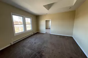 33 Railroad Ave (2nd Floor), Westerly, RI 02891 - Photo 6