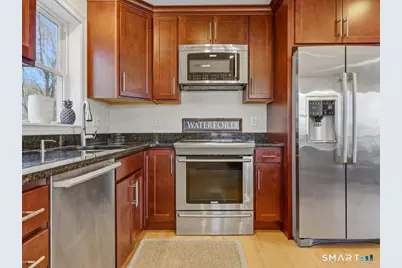 93 Shore Road, Waterford, CT 06385 - Photo 18