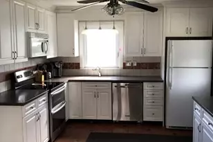 186 Chestnut Hill Ave, Waterbury, CT 06704 - Photo 2