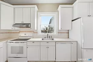 35 Prospect St, Essex, CT 06426 - Photo 16