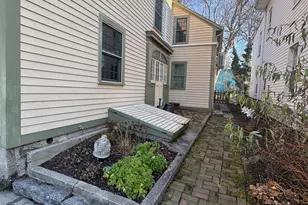 7 Coit St, New London, CT 06320 - Photo 2