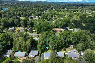 32 Miles Standish Dr, West Hartford, CT 06107 - Photo 38