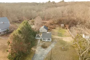 92 Hunters Ave, Norwich, CT 06380 - Photo 2